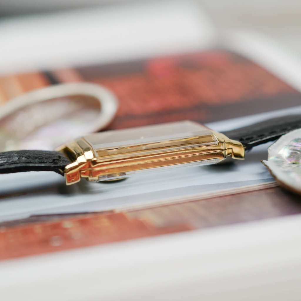 cafe noir les montres vintage marseille horloger corum golden bridge vintage années 1990 mecanique rare ref 13 850 56 manuelle mouvement 2935