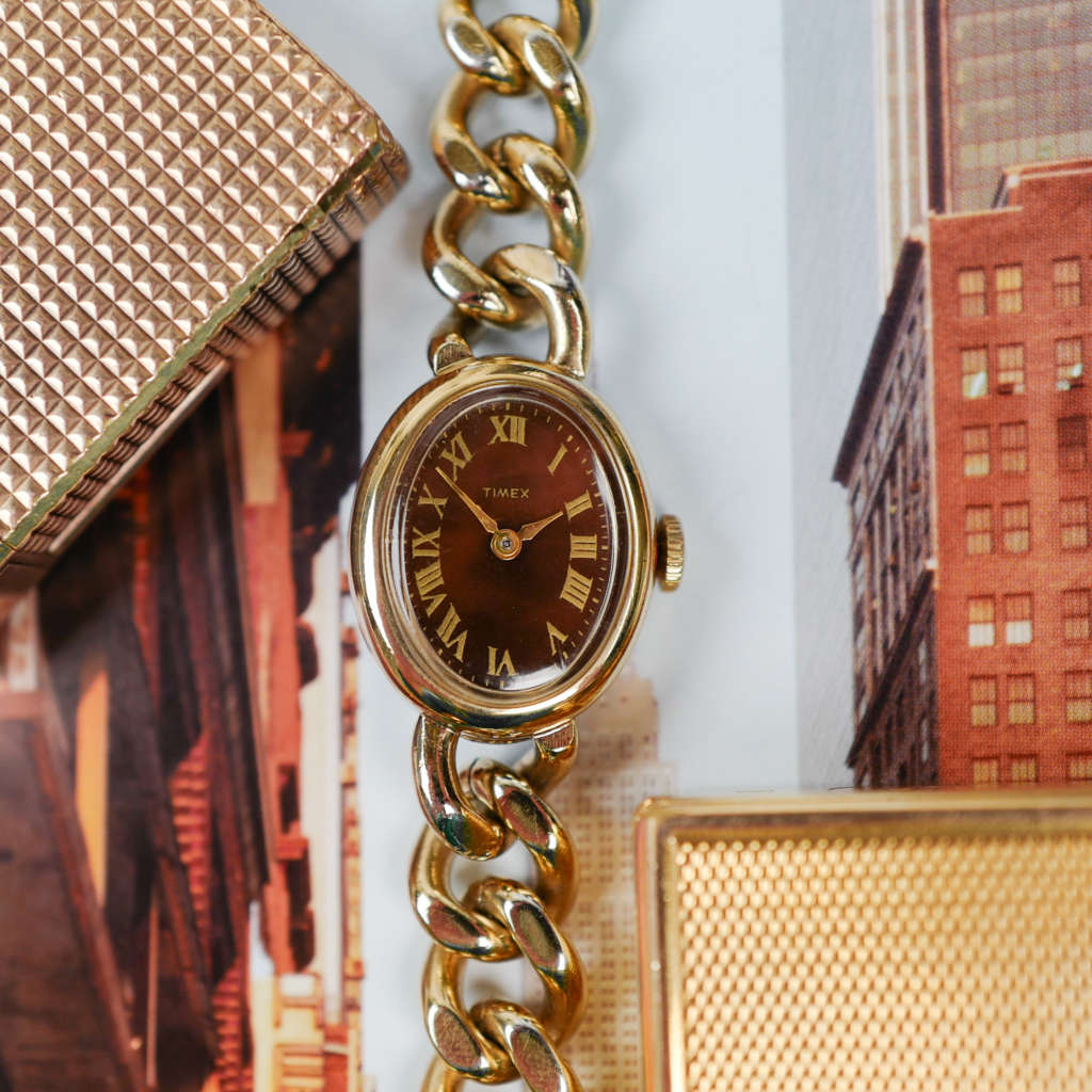 cafe-noir-les-montres-horlogerie-vendeur-marseille-timex-montre-gourmette-bracelet-vintage-mecanique