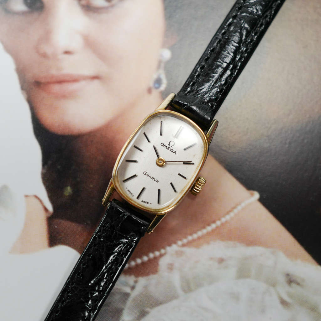 cafe noir les montres vintage horlogerie marseille aix cafe noir montres vintage marseille omega Mini Ellipse 511 289 de 1969 vintage femme dorée mécanique