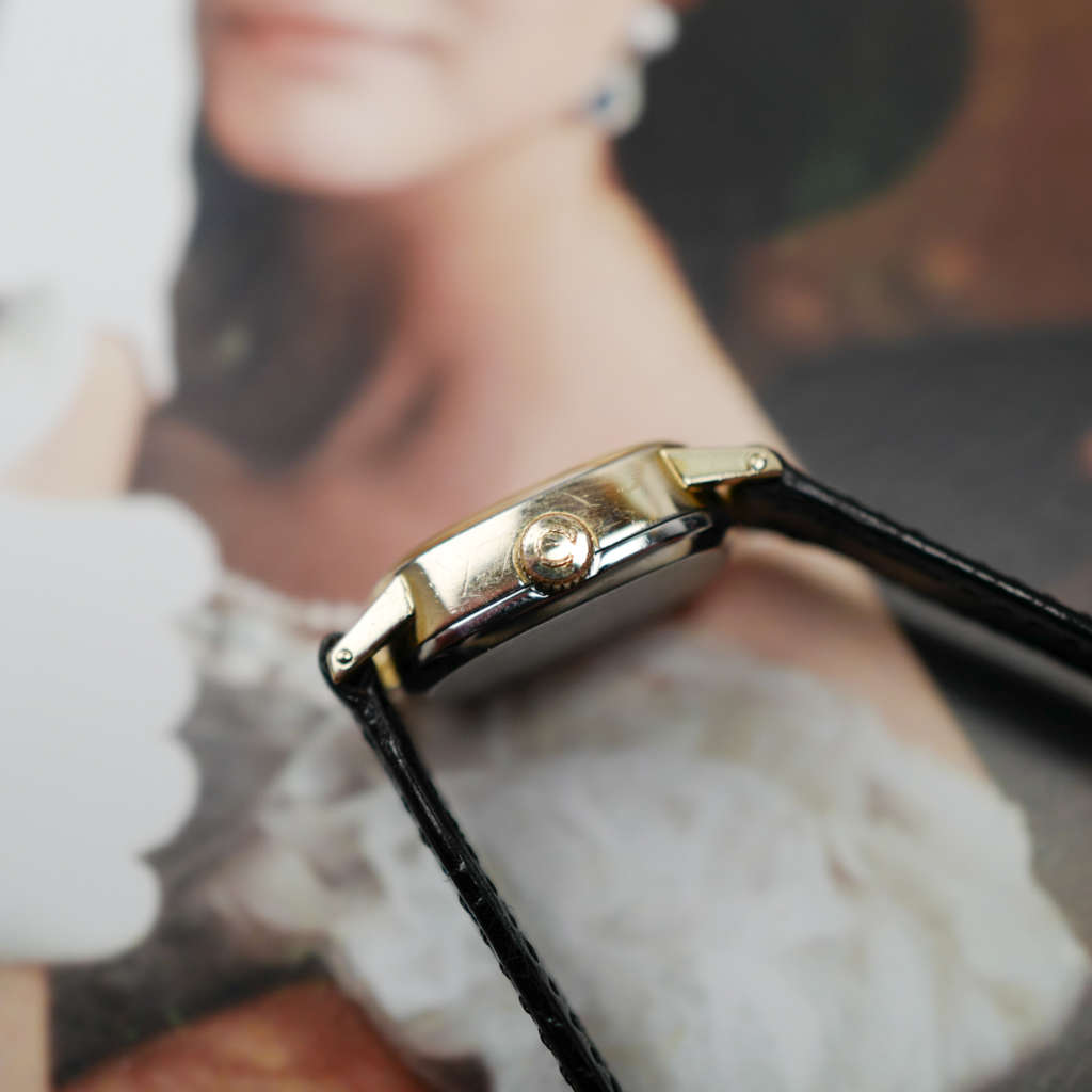 cafe noir les montres vintage horlogerie marseille aix cafe noir montres vintage marseille omega Mini Ellipse 511 289 de 1969 vintage femme dorée mécanique