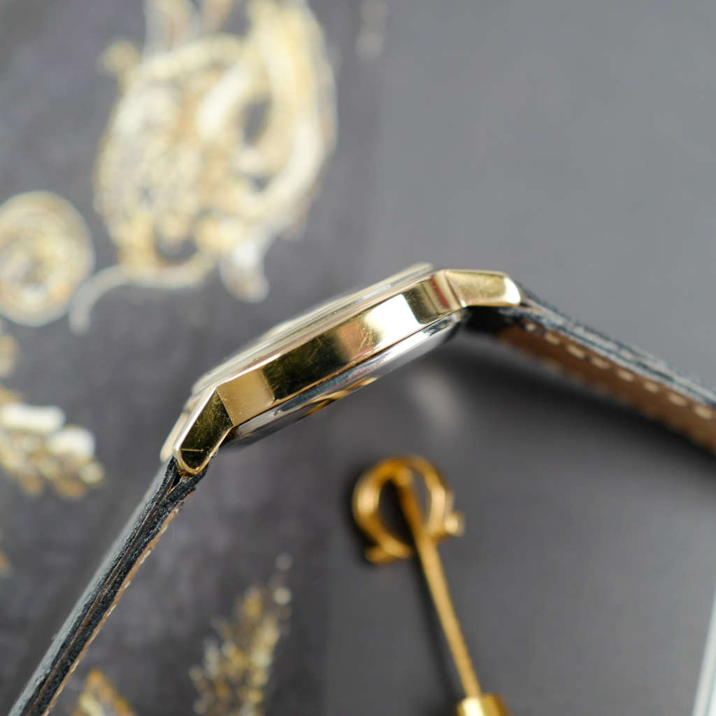 cafe noir les montres vintage horlogerie marseille aix cafe noir montres vintage marseille omega vintage de ville Mini Ellipse baignoire 1975 vintage femme dorée mécanique