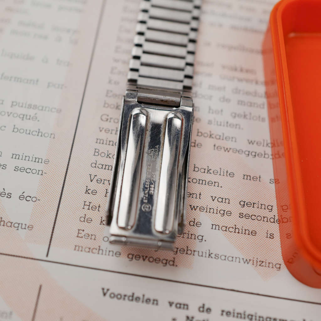 cafe noir les montres vintage horlogerie marseille aix cafe noir montres vintage marseille omega vintage seamaster bracelet intégré acier automatique 1012