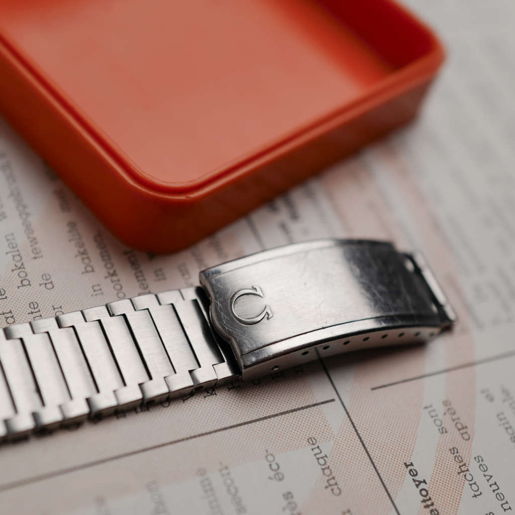 cafe noir les montres vintage horlogerie marseille aix cafe noir montres vintage marseille omega vintage seamaster bracelet intégré acier automatique 1012