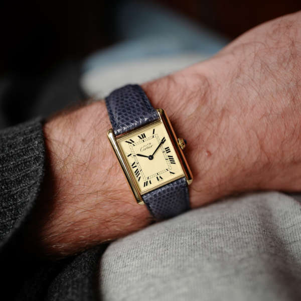 cafe noir les montres horloger marseille cartier-tank-must-grand-modele-dore-vintage-1990-or_1