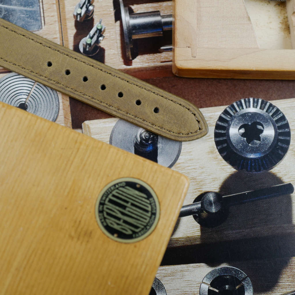 cafe noir les montres horloger marseille jaeger lecoultre automatique calatrava vintage cadran sectoriel sobre cadran blanc homme vintage_11 cafe noir les montres horloger marseille jaeger lecoultre automatique calatrava vintage cadran sectoriel sobre cadran blanc homme vintage