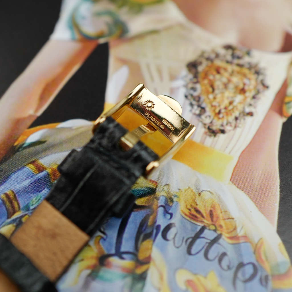 cafe noir les montres horloger marseille omega vintage mecanique mini ellipse baignoire 1989 dorée or mini montre vintage femme