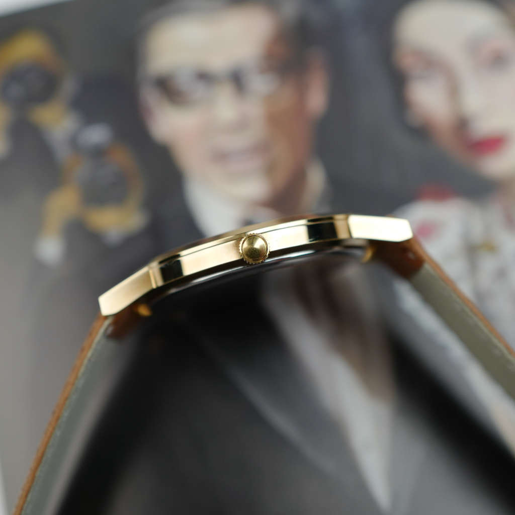 cafe noir les montres horloger marseille zenith-ultra-fine-oversize-neuve-de-stock-vintage-mecanique-années-1990