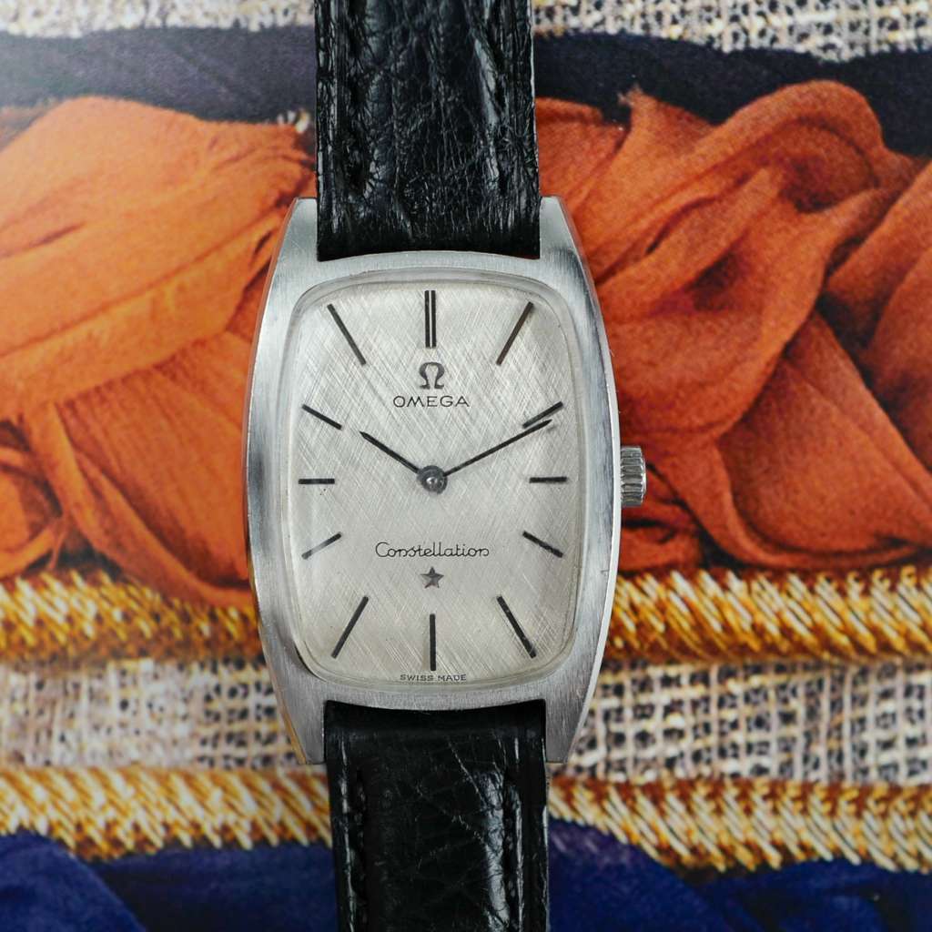 cafe noir les montres vintage horloger marseille Constellation Ellipse 511 257 mini femme acier cadran emaille 1968_2