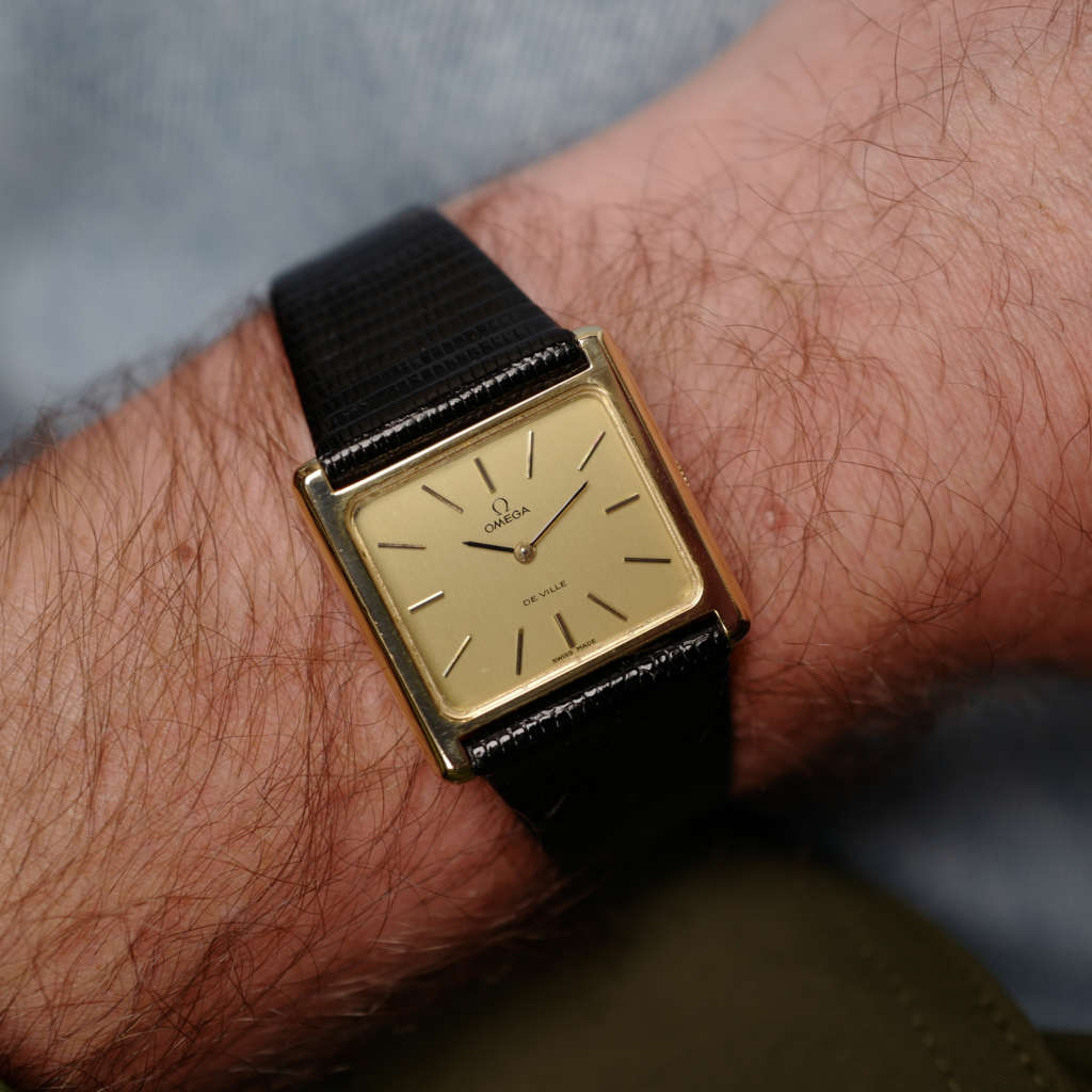 cafe noir les montres vintage horloger marseille aix revision omega tank 1974 large oversize mécanique manuel de ville