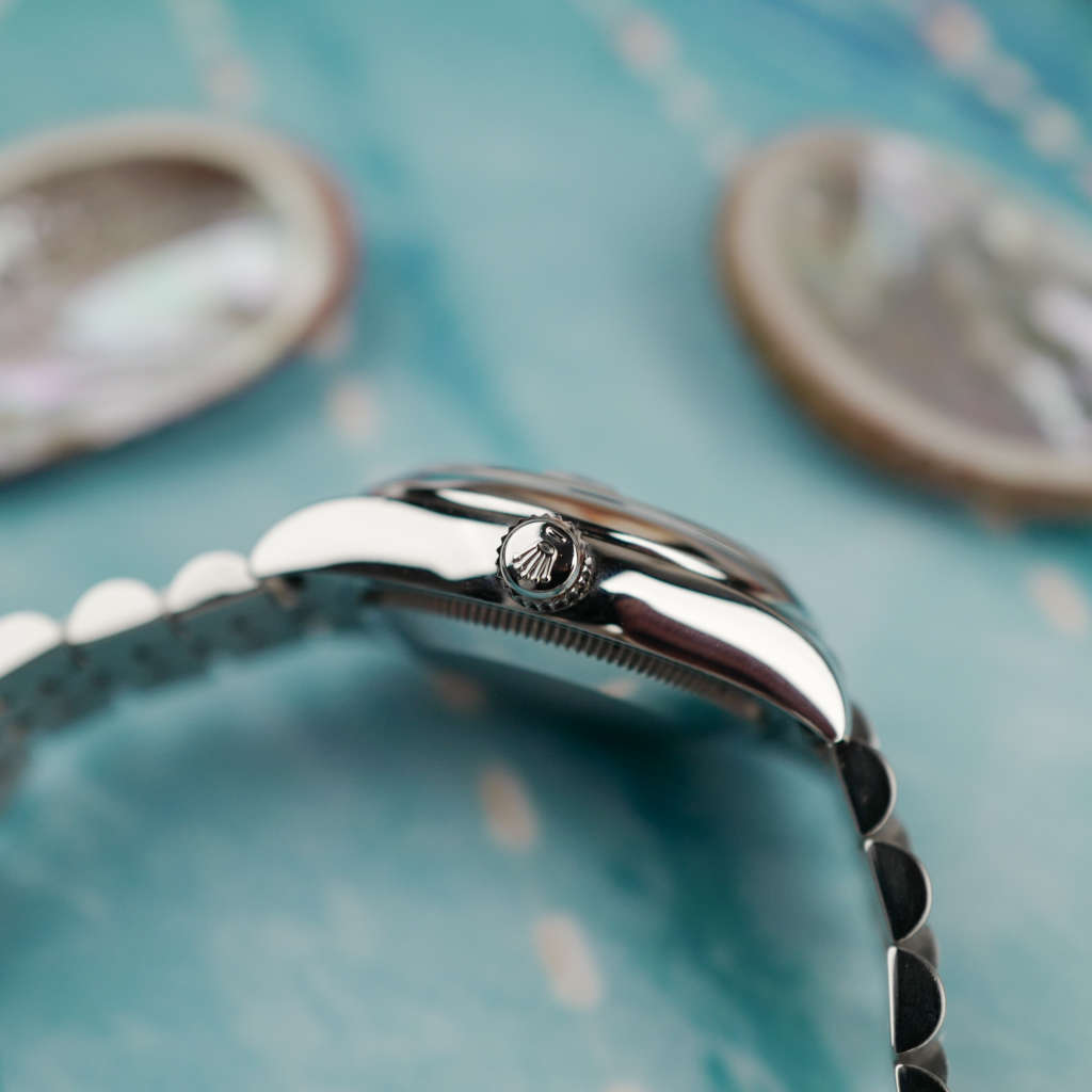 cafe noir les montres vintage horloger marseille rolex oyster perpetual datejust 31 ref 178240 cadran bleu sur jubilee et chiffres romains