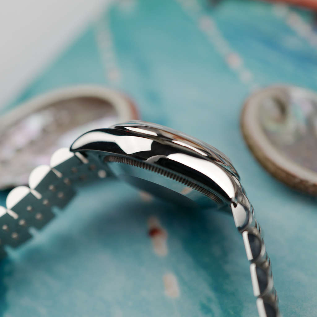 cafe noir les montres vintage horloger marseille rolex oyster perpetual datejust 31 ref 178240 cadran bleu sur jubilee et chiffres romains