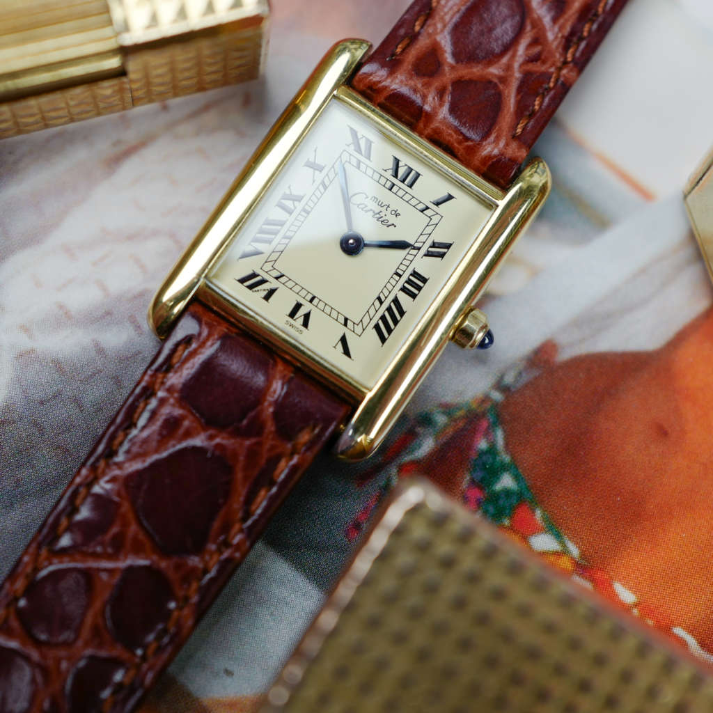 cafe noir les montres vintage horlogerie vintage horloger marseille cartier tank must pour femme mini dorée vermeil