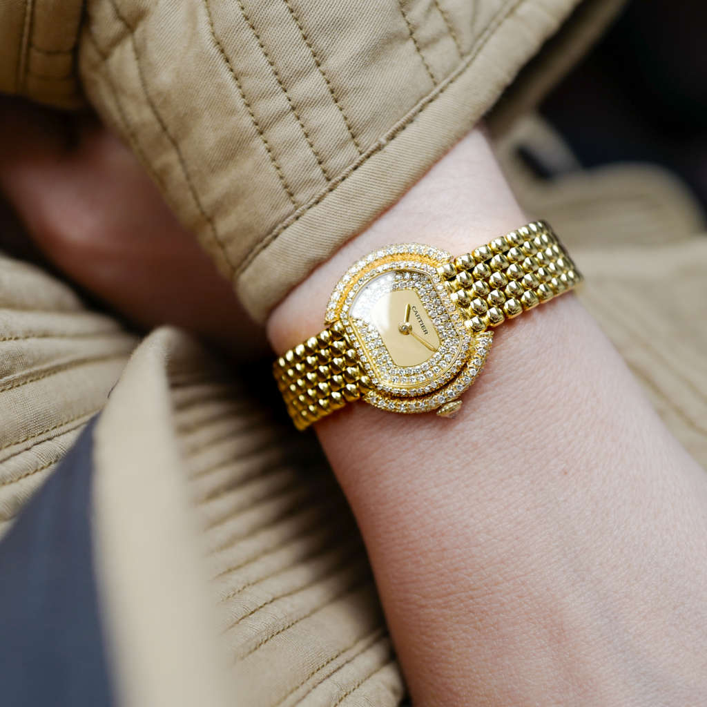 Café Noir Les Montres Marseille Cartier Ellipse femme réf. 67081 bracelet en maille en or jaune 18 carats diamants bracelet serpent commande spéciale vintage 1990_2