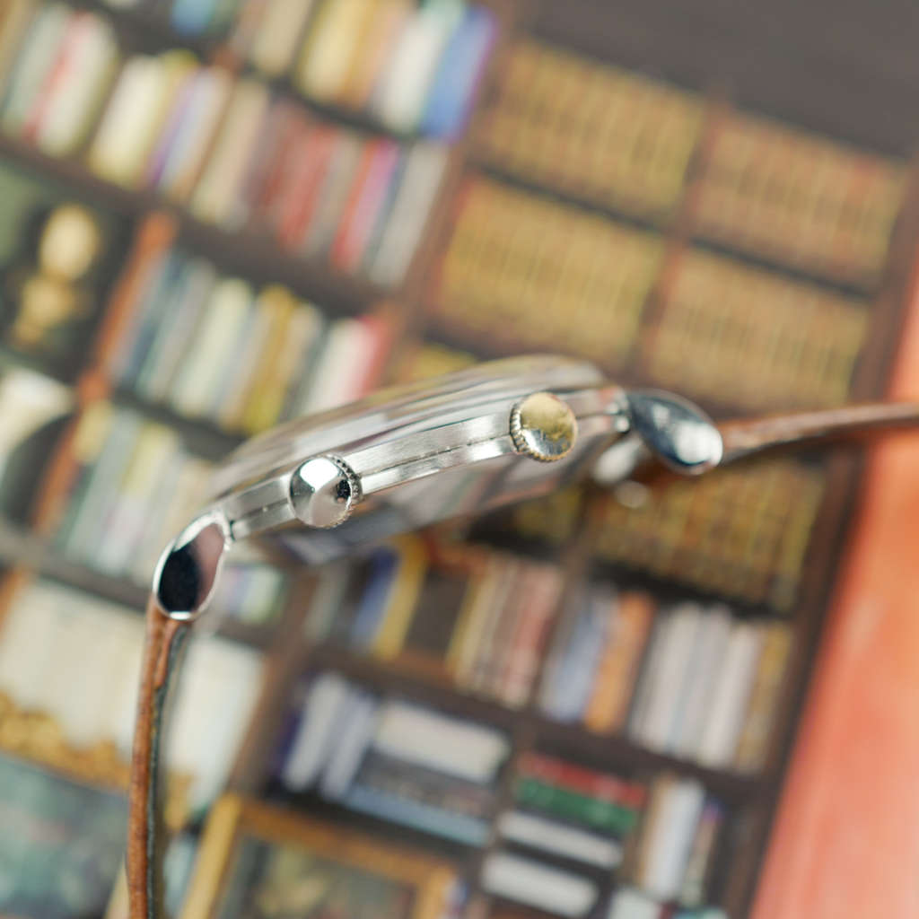 cafe noir les montres horloger marseille jaeger lecoultre jolie patine tropicale radium années 1950 sonnerie vintage première edition