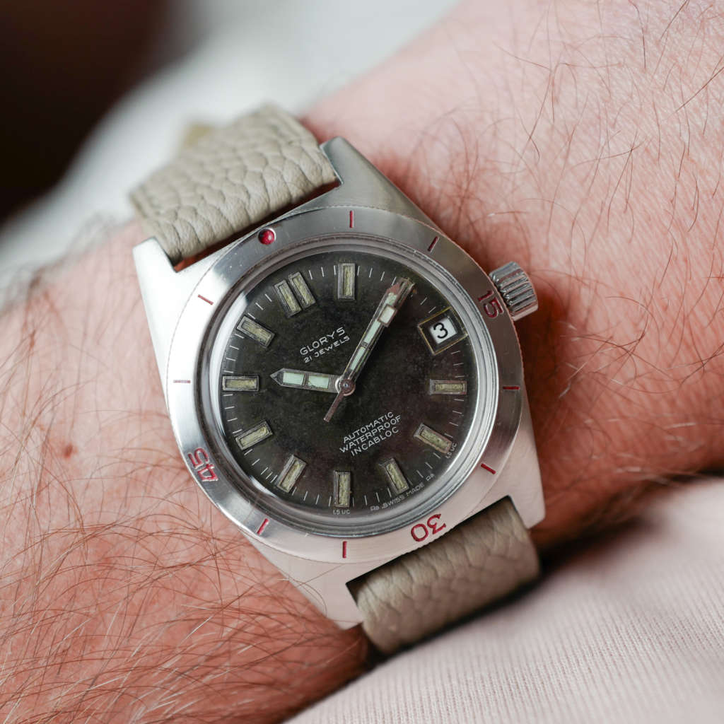 cafe noir les montres vintage horloger marseille glorys skin diver vintage radium inoxydable inox couronne vissée automatique 1,5 UC