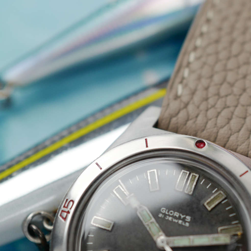 cafe noir les montres vintage horloger marseille glorys skin diver vintage radium inoxydable inox couronne vissée automatique 1,5 UC