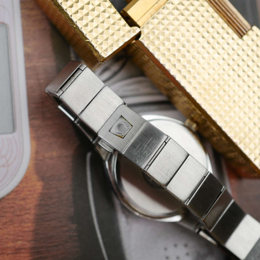 cafe noir les montres vintage omega constellation femme or acier 595 0001 795 0800 cadran noir bicolor 28 mm mini 1977