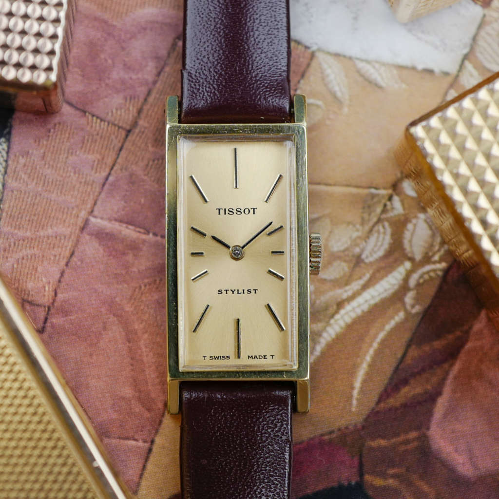 cafe-noir-montre-marseille-aix-tissot-stylist-rectangulaire-vintage-doree-annees-70