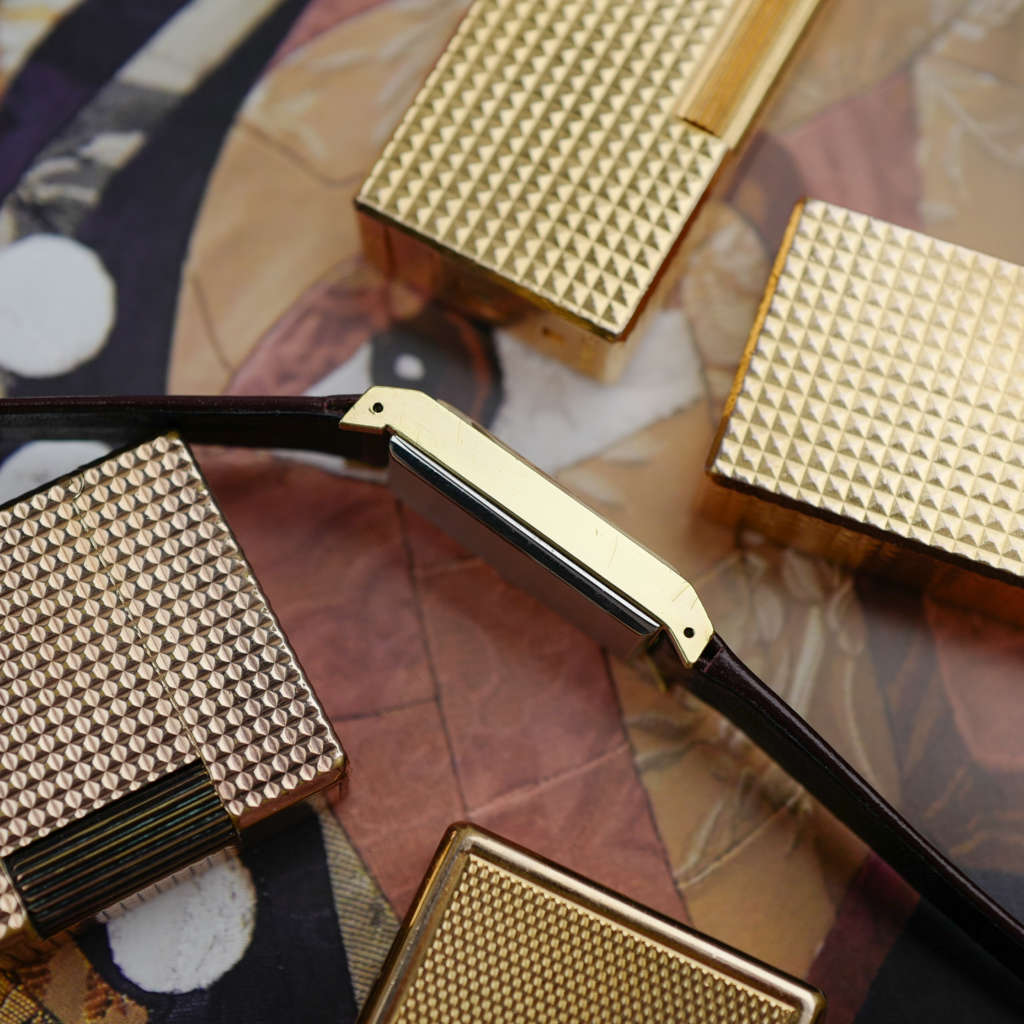 cafe-noir-montre-marseille-aix-tissot-stylist-rectangulaire-vintage-doree-annees-70