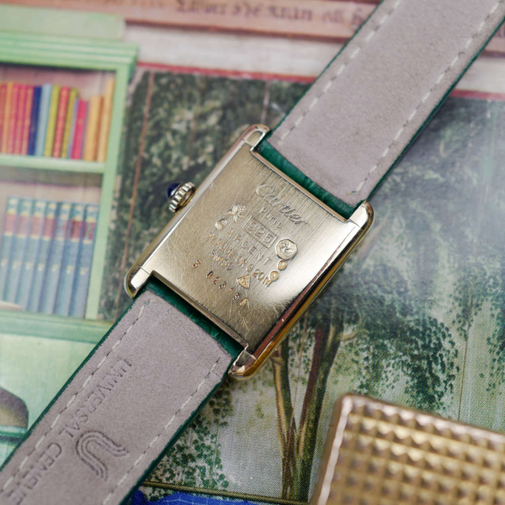 cafe noir montres horloger marseille cartier tank must mécanique pour femme vermeil petit modèle or chiffres romains bracelet vert