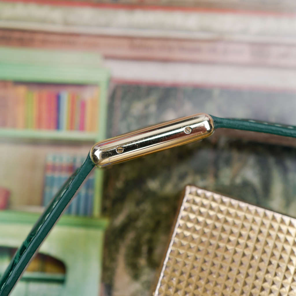 cafe noir montres horloger marseille cartier tank must mécanique pour femme vermeil petit modèle or chiffres romains bracelet vert