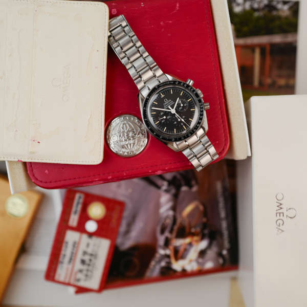 omega cafe noir les montre horloger marseille omega-speedmaster-3570-tritium-vintage-1997-full-set