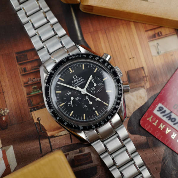 omega cafe noir les montre horloger marseille omega-speedmaster-3570-tritium-vintage-1997-full-set