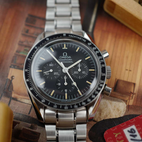 omega cafe noir les montre horloger marseille omega-speedmaster-3570-tritium-vintage-1997-full-set