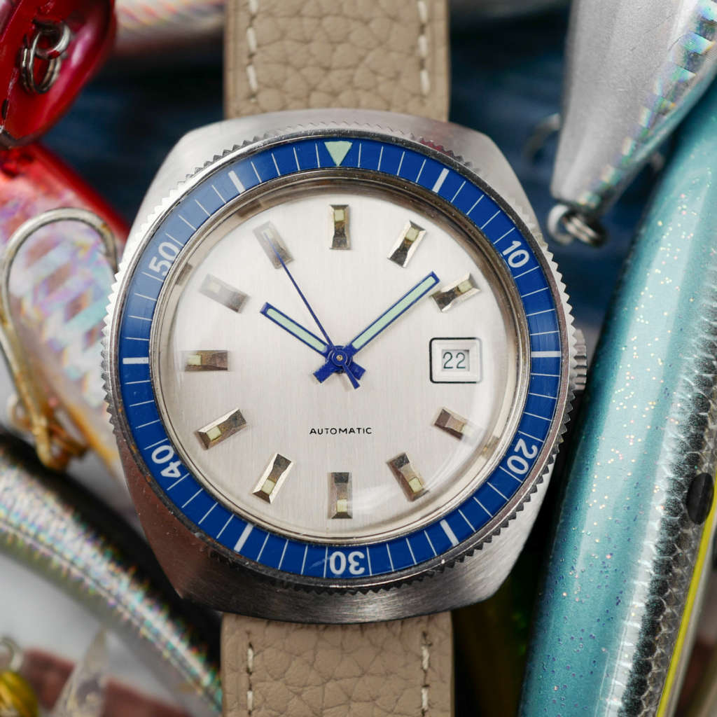 cafe noir les montre horloger marseille plongeuse-francaise-bakelite-france-ebauche-vintage-1970