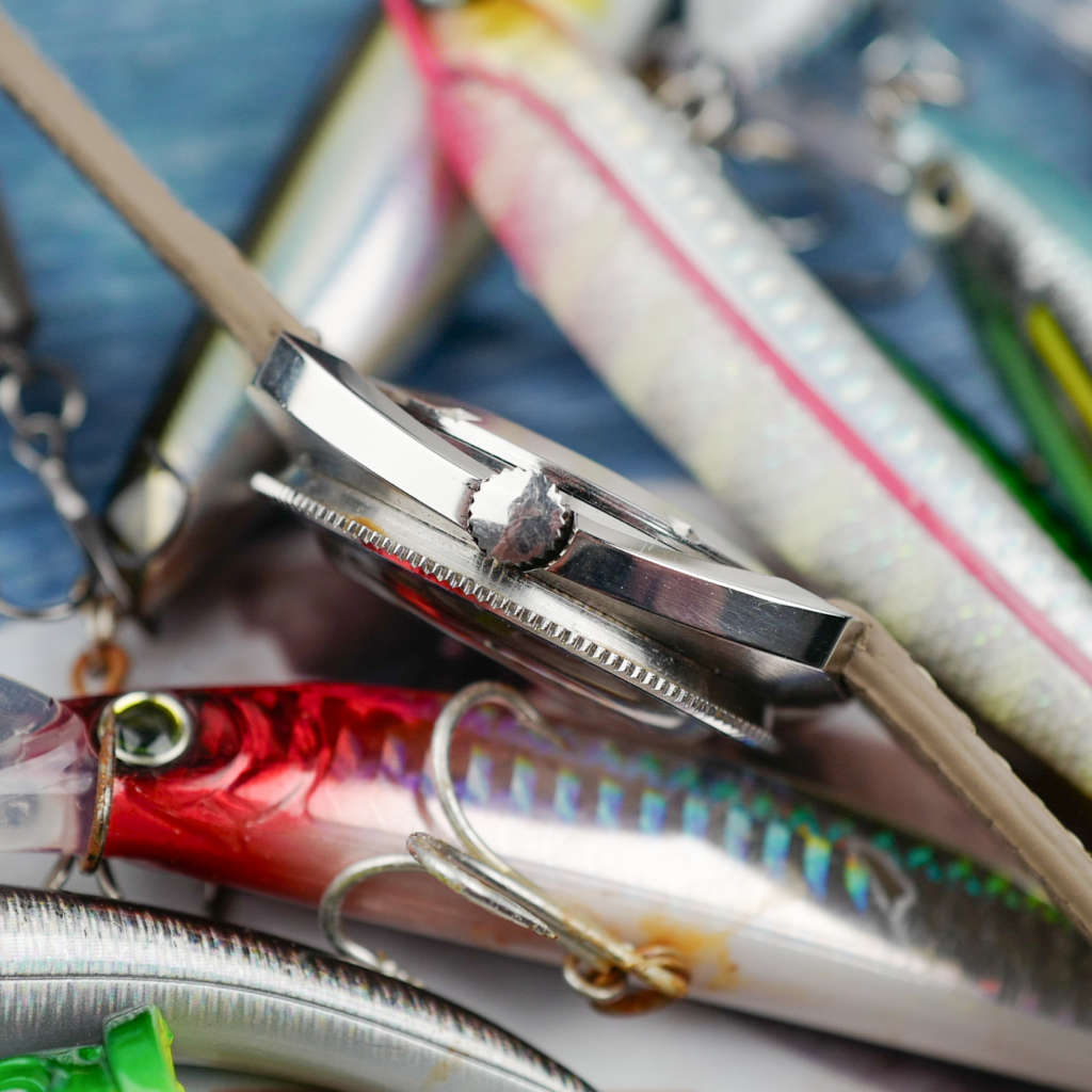 cafe noir les montre horloger marseille plongeuse-francaise-bakelite-france-ebauche-vintage-1970