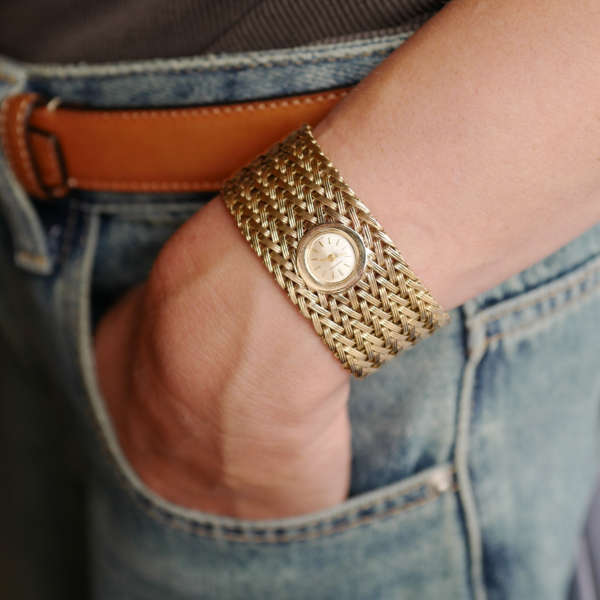 cafe-noir-les-montres-bueche-girod-bijou-manchette-jaune-vintage-1960
