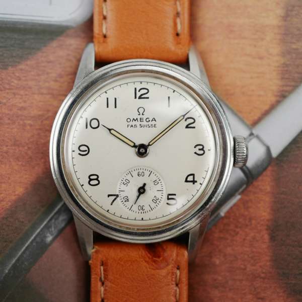 cafe-noir-les-montres-omega-fab-suisse-militaire-vintage-1944