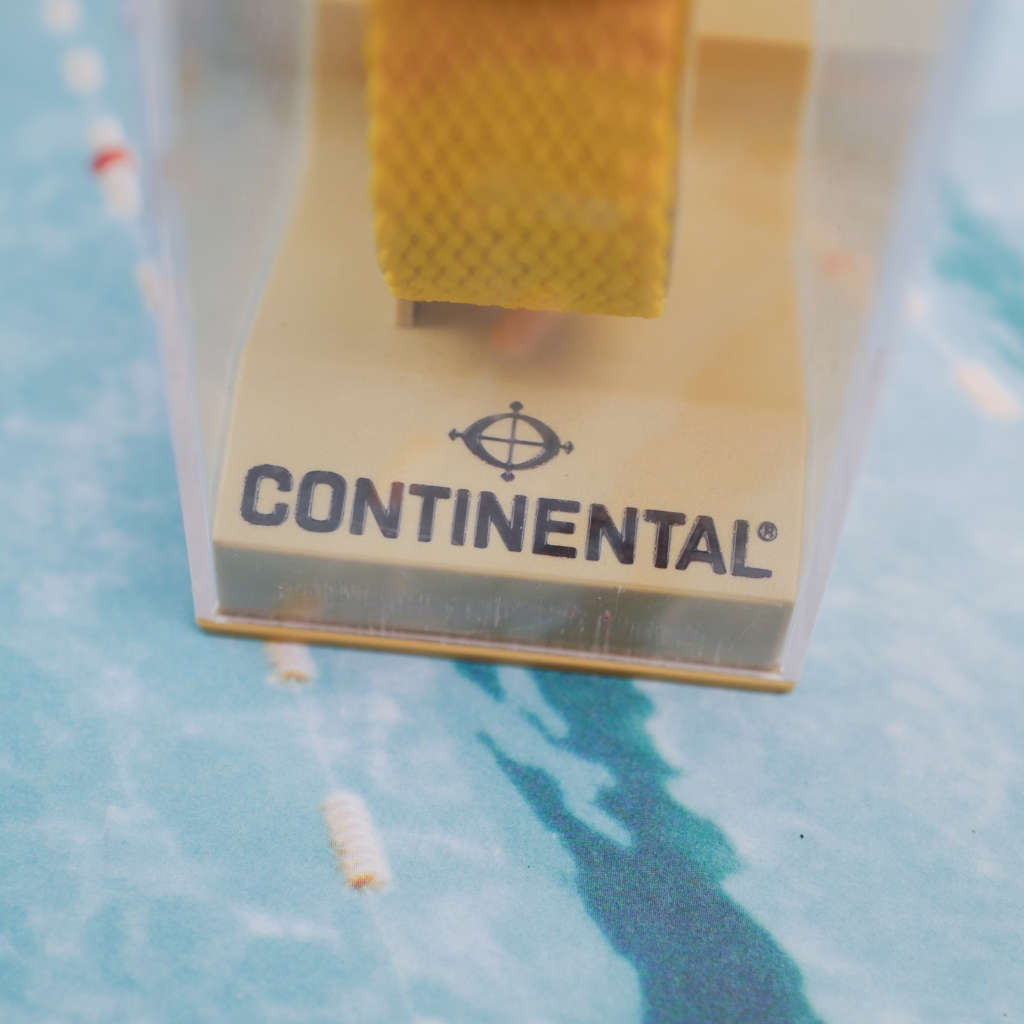 cafe-noir-les-montres-vintage-marseille-horloger-continental-skin-diver-vintage-plongeuse-tritium-1970