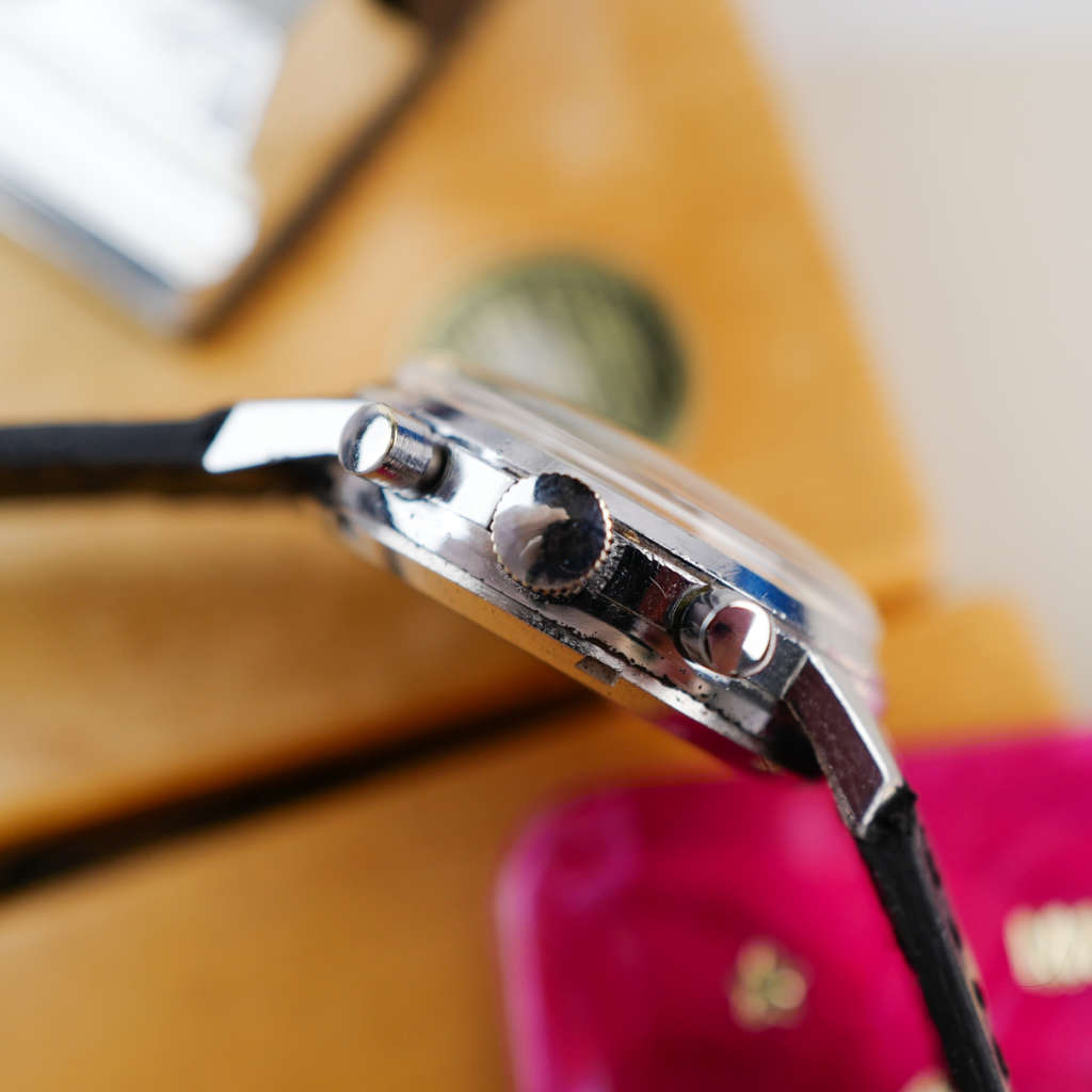 cafe-noir-les-montres-vintage-myon-chronographe-racing-vintage-valjoux-7733-1970