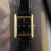cafe-noir-les-montres-cartier-must-tank-grand-modele-noir-1990