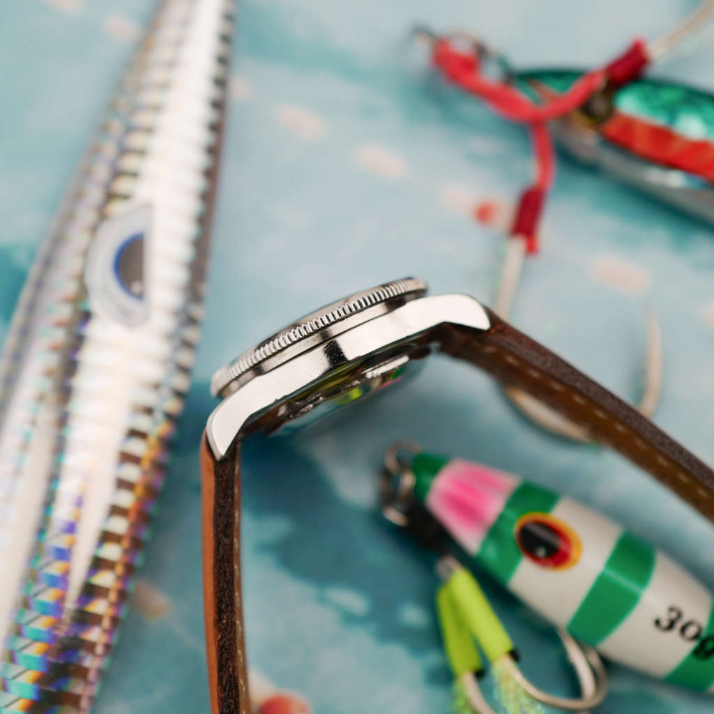 cafe noir les montres vintage horloger marseille mini montre de plongee pour femme bakelite tritium squale tina wamy 26mm vintage montre pour femme_8 cafe noir les montres vintage horloger marseille mini montre de plongee pour femme bakelite tritium squale tina wamy 26mm vintage montre pour femme