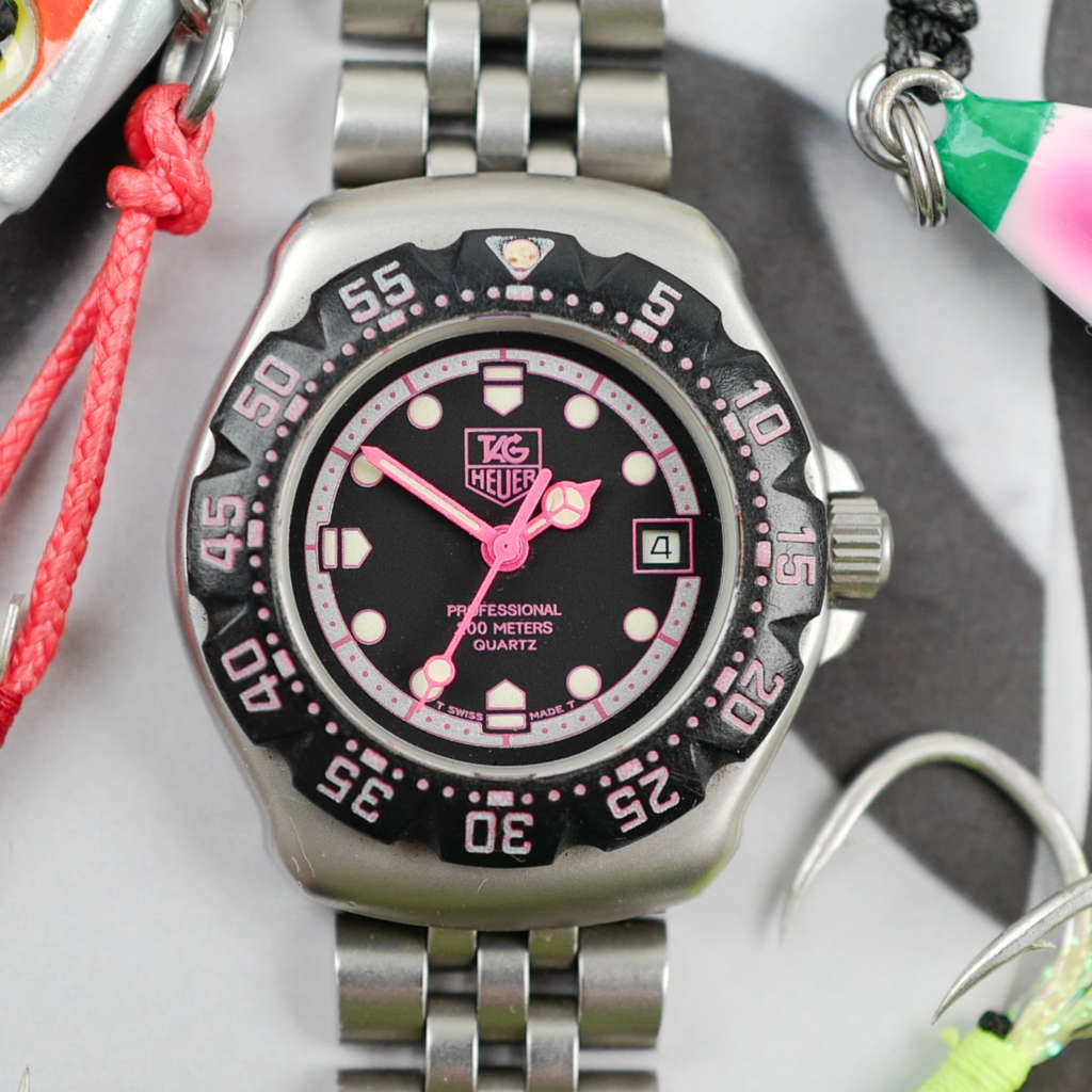 cafe noir les montres vintage horloger marseille mini-tag-heuer-formula-lady-rose-quartz-1985-vintage