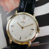 cafe noir les montres vintage horloger marseille zenith-chic-doree-calatrava-1953
