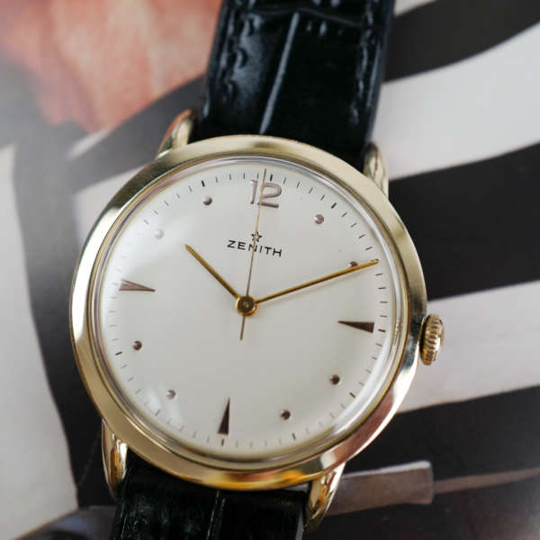 cafe noir les montres vintage horloger marseille zenith-chic-doree-calatrava-1953