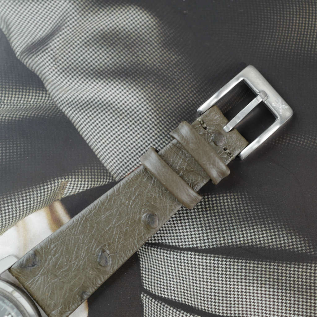 cafe-noir-montres-horloger-marseille-chronographe-betina-gris-venus-175-vintage-1960