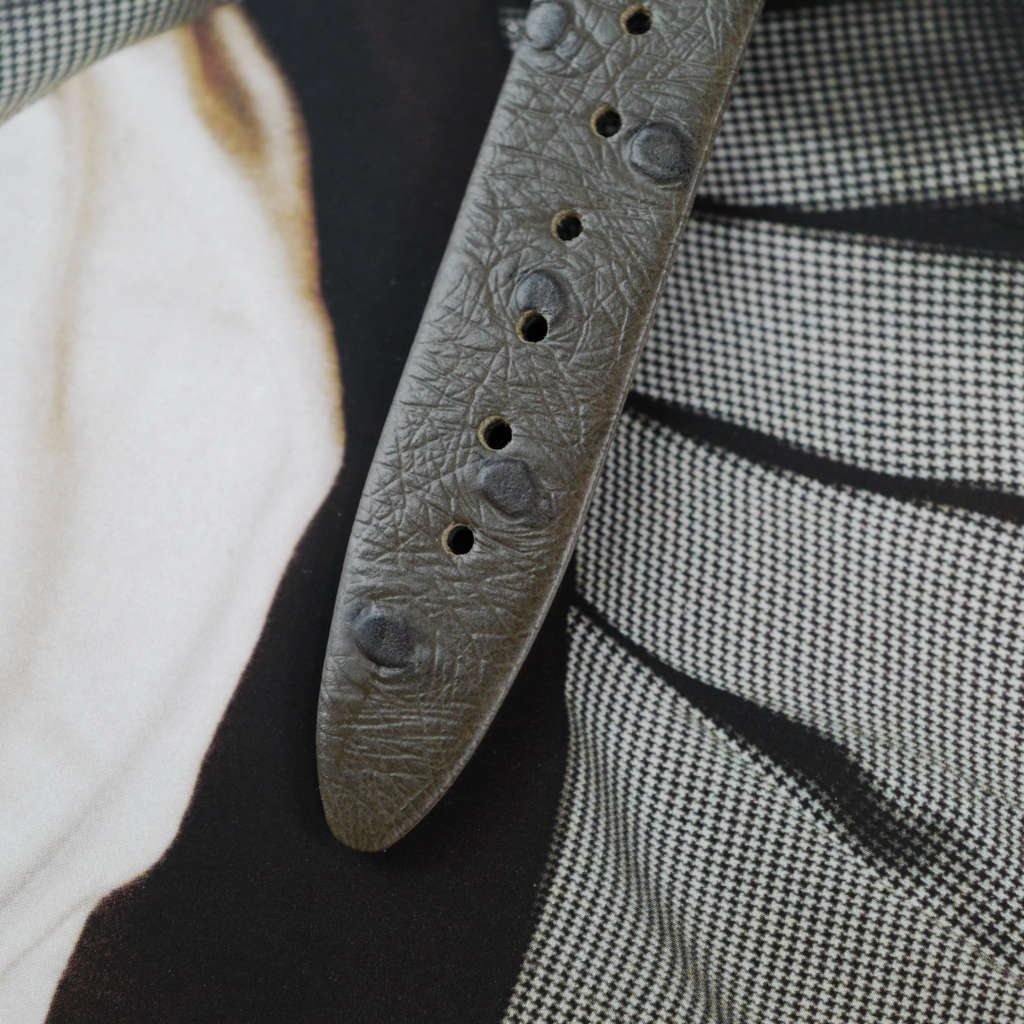 cafe-noir-montres-horloger-marseille-chronographe-betina-gris-venus-175-vintage-1960