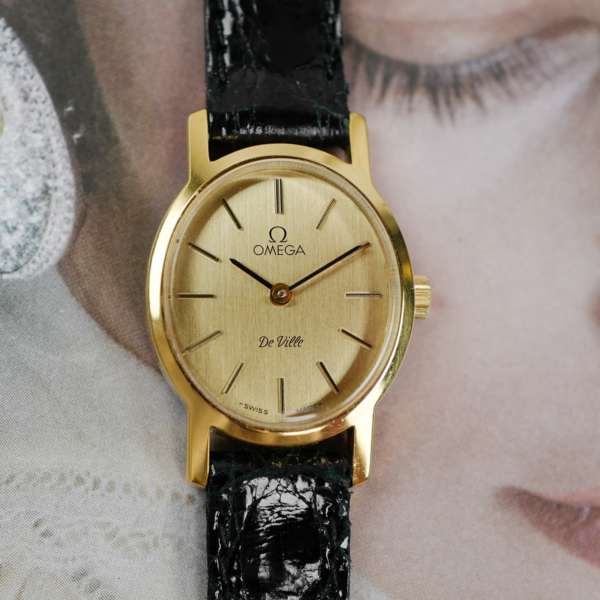 cafe-noir-montres-horloger-marseille-omega-mini-ellipse-doree-mecanique-1989