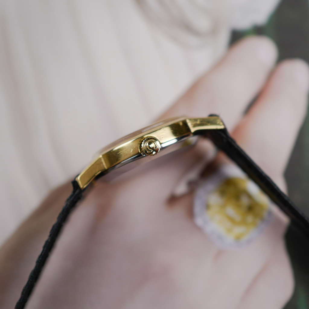 cafe-noir-montres-horloger-marseille-omega-mini-ellipse-doree-mecanique-1989_4 cafe-noir-montres-horloger-marseille-omega-mini-ellipse-doree-mecanique-1989