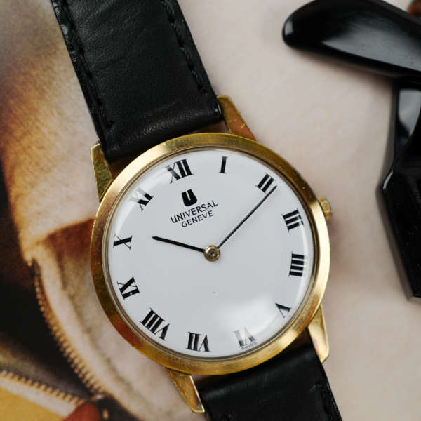 cafe noir montres horloger marseille universal-geneve-ultra-thin-31mm-or-calibre-142