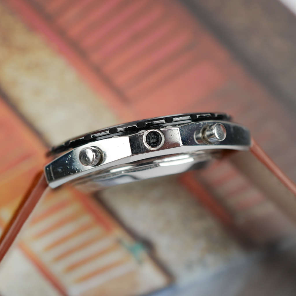 cafe-noir-montres-vintage-marseille-horloger-breitling-chronomat-pizza-calibre-11-vintage-1970