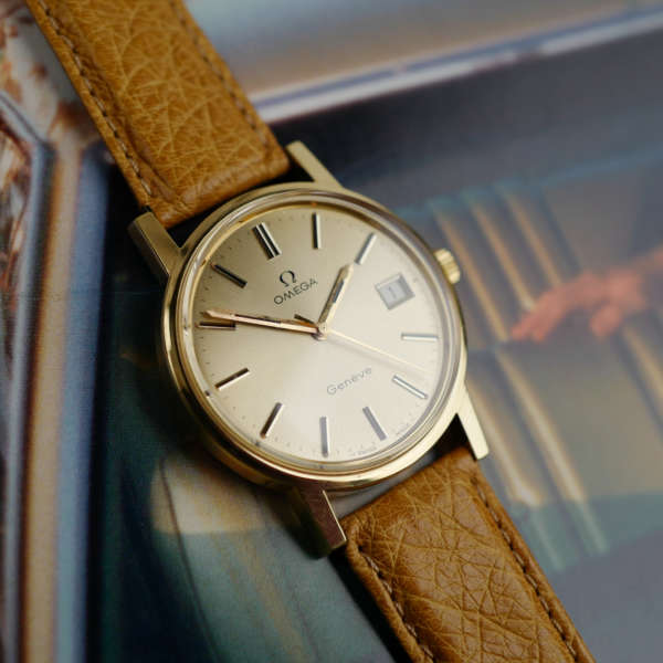 cafe-noir-les-montres-omega-geneve-doree-vintage-1975
