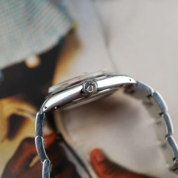 cafe-noir-montres-aix-horloger-rolex-oyster-34-perpetual-date-1500-tropical-tritium-patine-vintage-1969