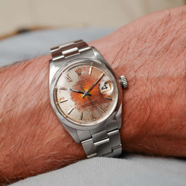 cafe-noir-montres-aix-horloger-rolex-oyster-34-perpetual-date-1500-tropical-tritium-patine-vintage-1969