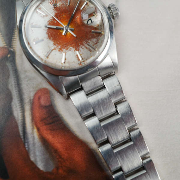cafe-noir-montres-aix-horloger-rolex-oyster-34-perpetual-date-1500-tropical-tritium-patine-vintage-1969