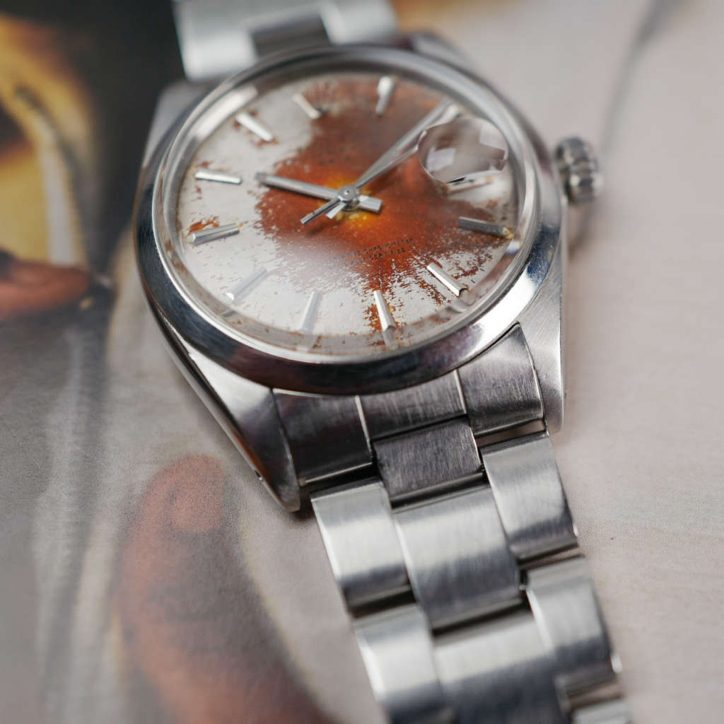 cafe-noir-montres-aix-horloger-rolex-oyster-34-perpetual-date-1500-tropical-tritium-patine-vintage-1969_5 cafe-noir-montres-aix-horloger-rolex-oyster-34-perpetual-date-1500-tropical-tritium-patine-vintage-1969